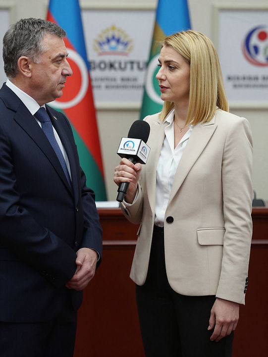 b2163e 30bc68f60d9e4e599fc027e4f184fb64~mv2